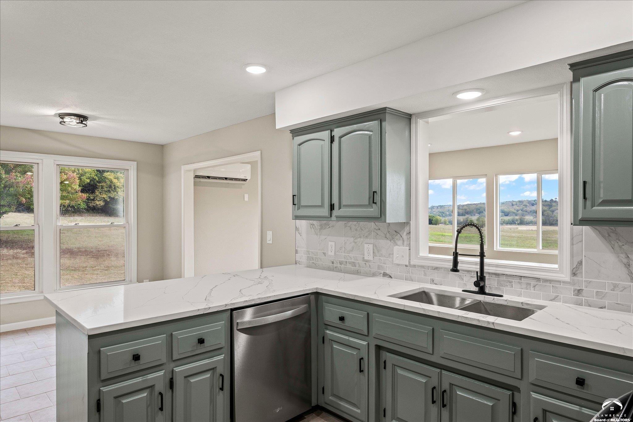 820 East 1000th Road Lawrence, KS 66047 - Photo 16 of 63