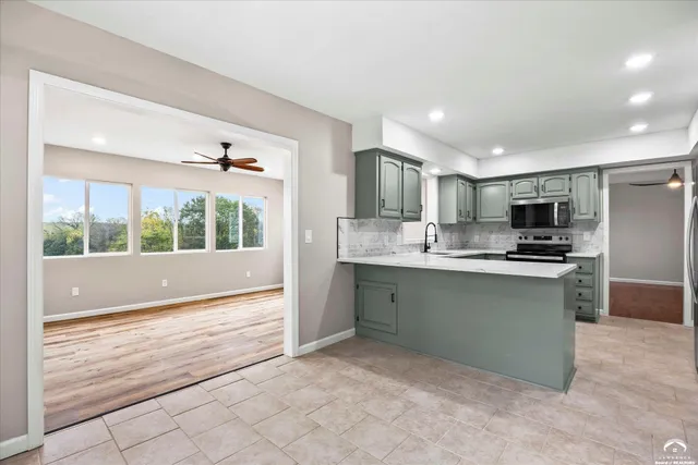 $699,000 | 820 East 1000th Road, Lawrence, KS 66047