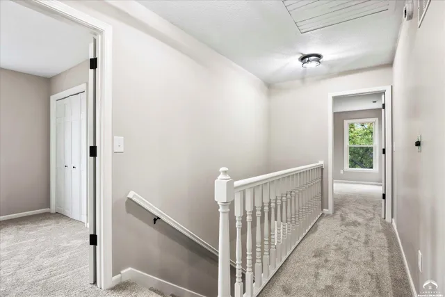 $699,000 | 820 East 1000th Road, Lawrence, KS 66047