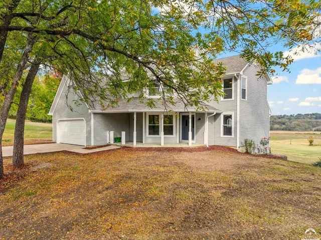 $699,000 | 820 East 1000th Road, Lawrence, KS 66047