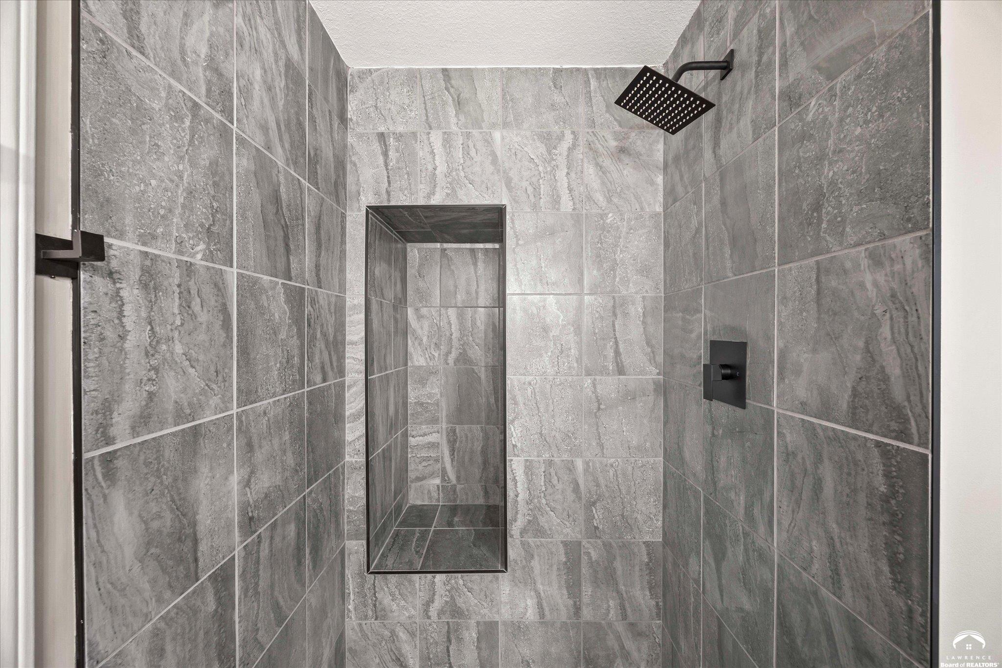 820 East 1000th Road Lawrence, KS 66047 - Photo 35 of 63