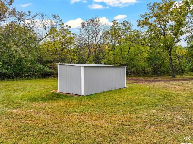 $699,000 | 820 East 1000th Road, Lawrence, KS 66047