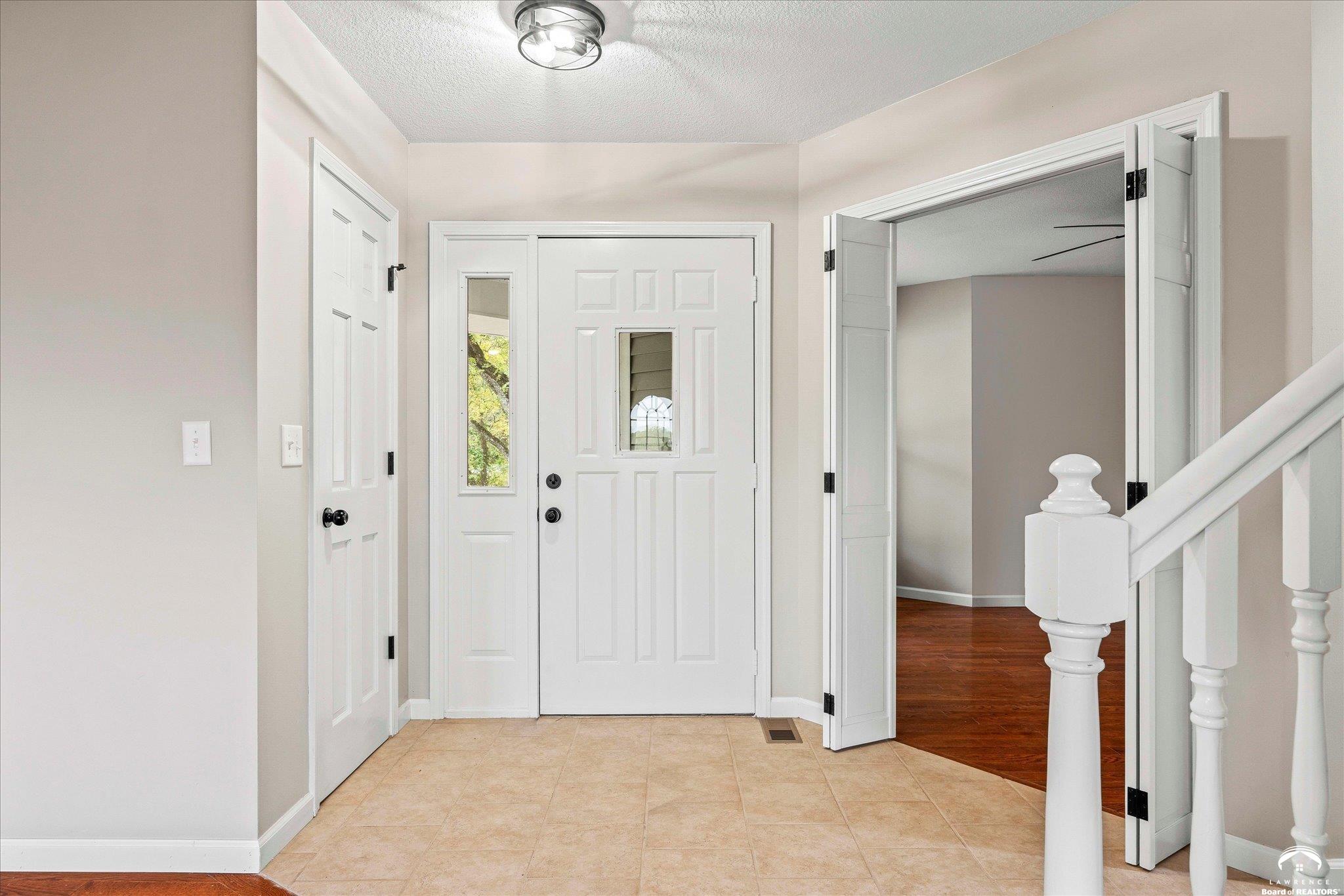 820 East 1000th Road Lawrence, KS 66047 - Photo 10 of 63