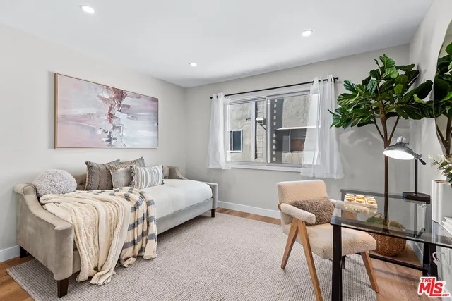 $1,349,000 | 13135 Mindanao Way, Unit 5, Marina del Rey, CA 90292