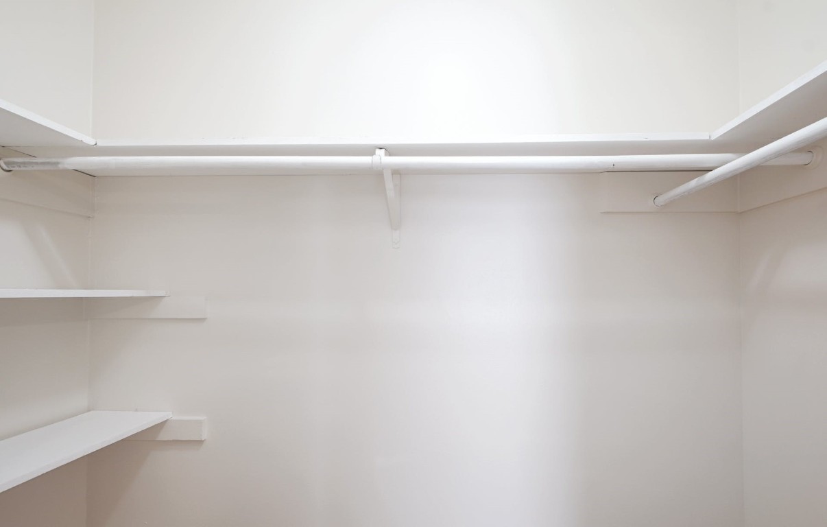 1202 Artesian Circle Austin, TX 78758 - Photo 22 of 27 Primary Closet