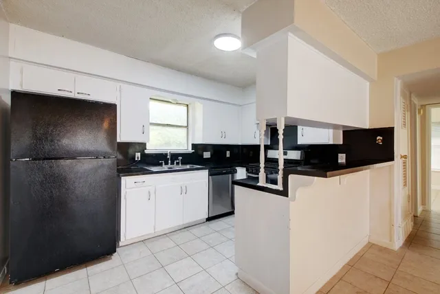 $2,200 | 1202 Artesian Circle, Austin, TX 78758