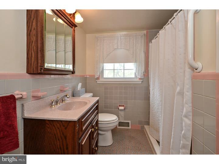 1084 Kipling Road Jenkintown, PA 19046 - Photo 19 of 25 Bathroom