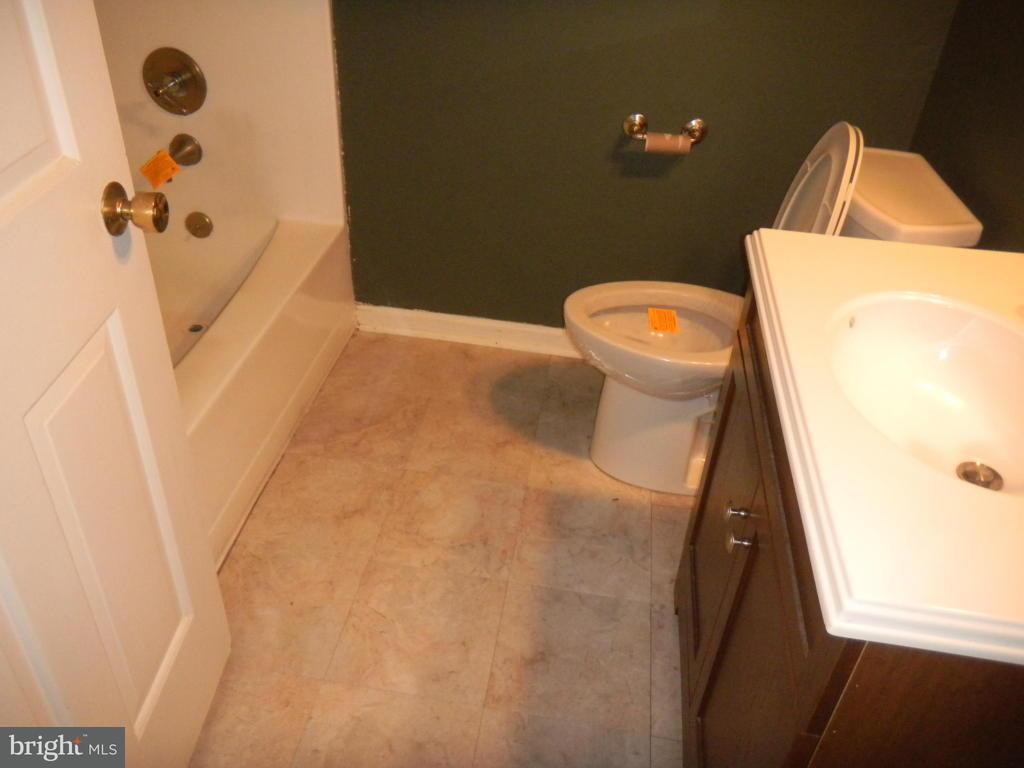 1938 South Forge Road Palmyra, PA 17078 - Photo 2 of 19 Gallery Image 2