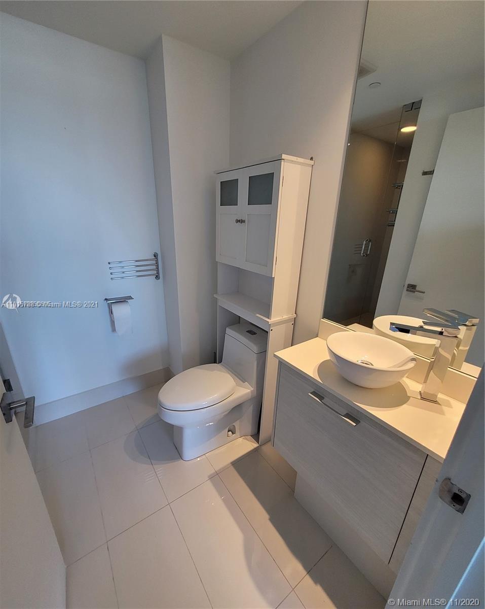 Edgewater Miami, FL 33137 - Photo 15 of 18