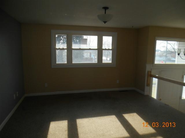 914 Lynward Road Columbus, OH 43228 - Photo 2 of 10 Gallery Image 2
