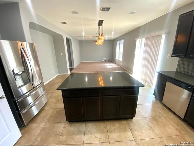$2,550 | 21227 Cinch, San Antonio, TX 78258
