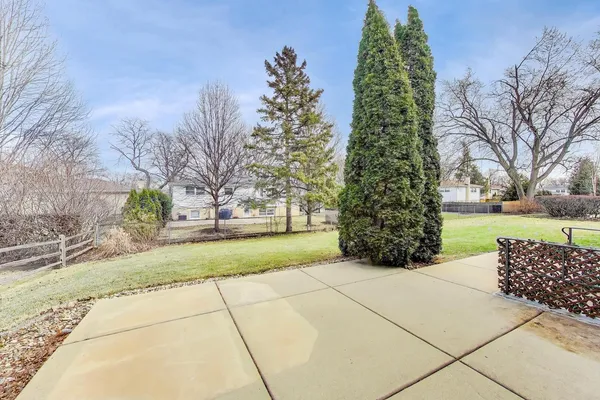 $697,000 | 909 South Waverly Avenue, Mount Prospect, IL 60056