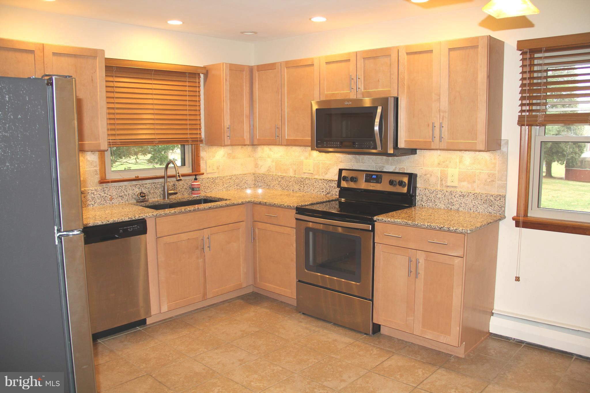 1656 Pleasant View Road Bethlehem, PA 18015 - Photo 13 of 25 Kitchen