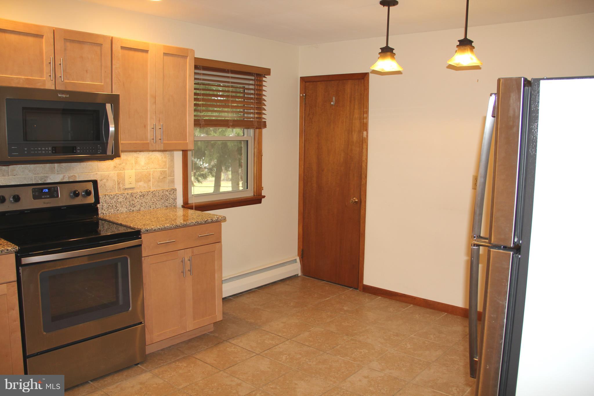 1656 Pleasant View Road Bethlehem, PA 18015 - Photo 14 of 25 Kitchen