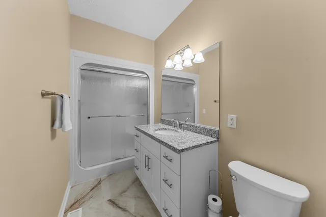 $894,800 | 877 Mt Olive Cemetery Road, Lynnville, TN 38472