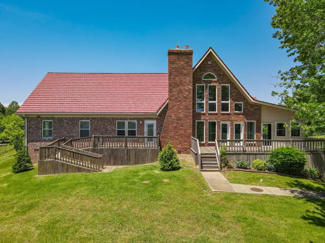 $894,800 | 877 Mt Olive Cemetery Road, Lynnville, TN 38472