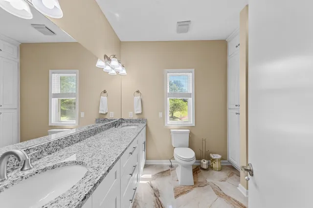 $894,800 | 877 Mt Olive Cemetery Road, Lynnville, TN 38472