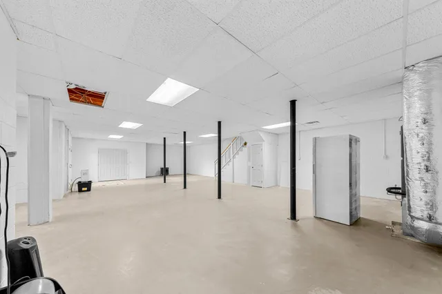 $894,800 | 877 Mt Olive Cemetery Road, Lynnville, TN 38472