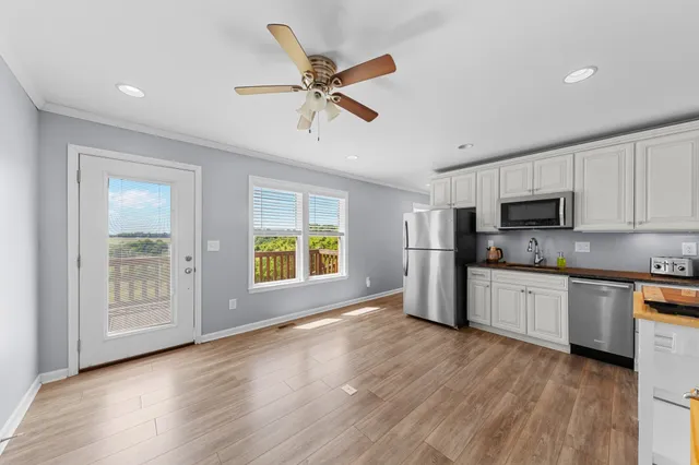 $894,800 | 877 Mt Olive Cemetery Road, Lynnville, TN 38472