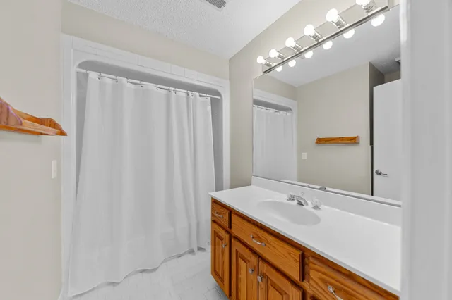 $894,800 | 877 Mt Olive Cemetery Road, Lynnville, TN 38472