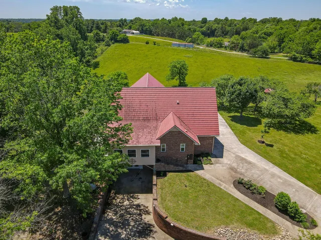 $894,800 | 877 Mt Olive Cemetery Road, Lynnville, TN 38472