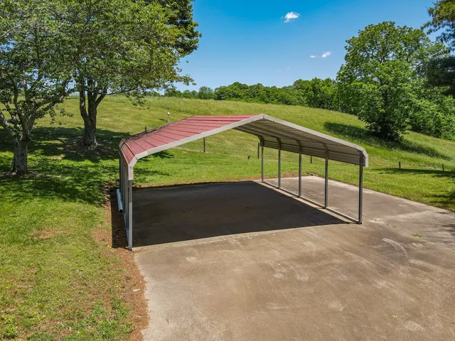 $894,800 | 877 Mt Olive Cemetery Road, Lynnville, TN 38472