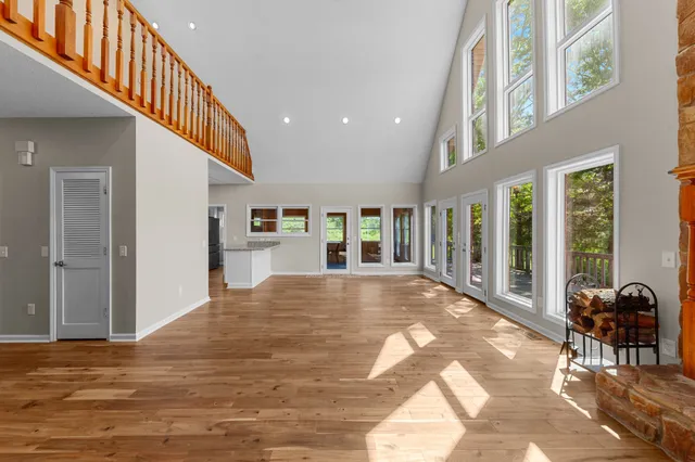 $894,800 | 877 Mt Olive Cemetery Road, Lynnville, TN 38472