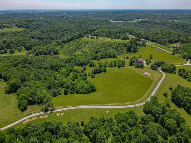 $894,800 | 877 Mt Olive Cemetery Road, Lynnville, TN 38472