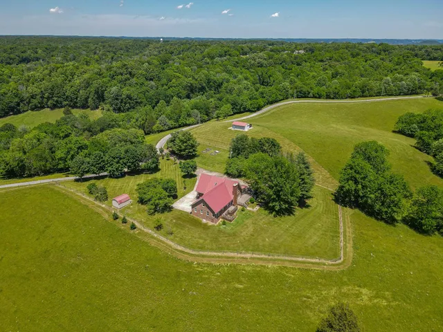 $894,800 | 877 Mt Olive Cemetery Road, Lynnville, TN 38472