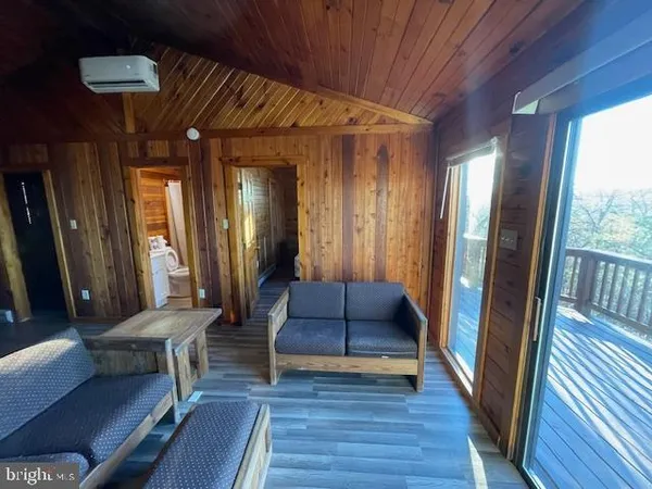 $250,000 | 209 Bowman Drive, Capon Bridge, WV 26711