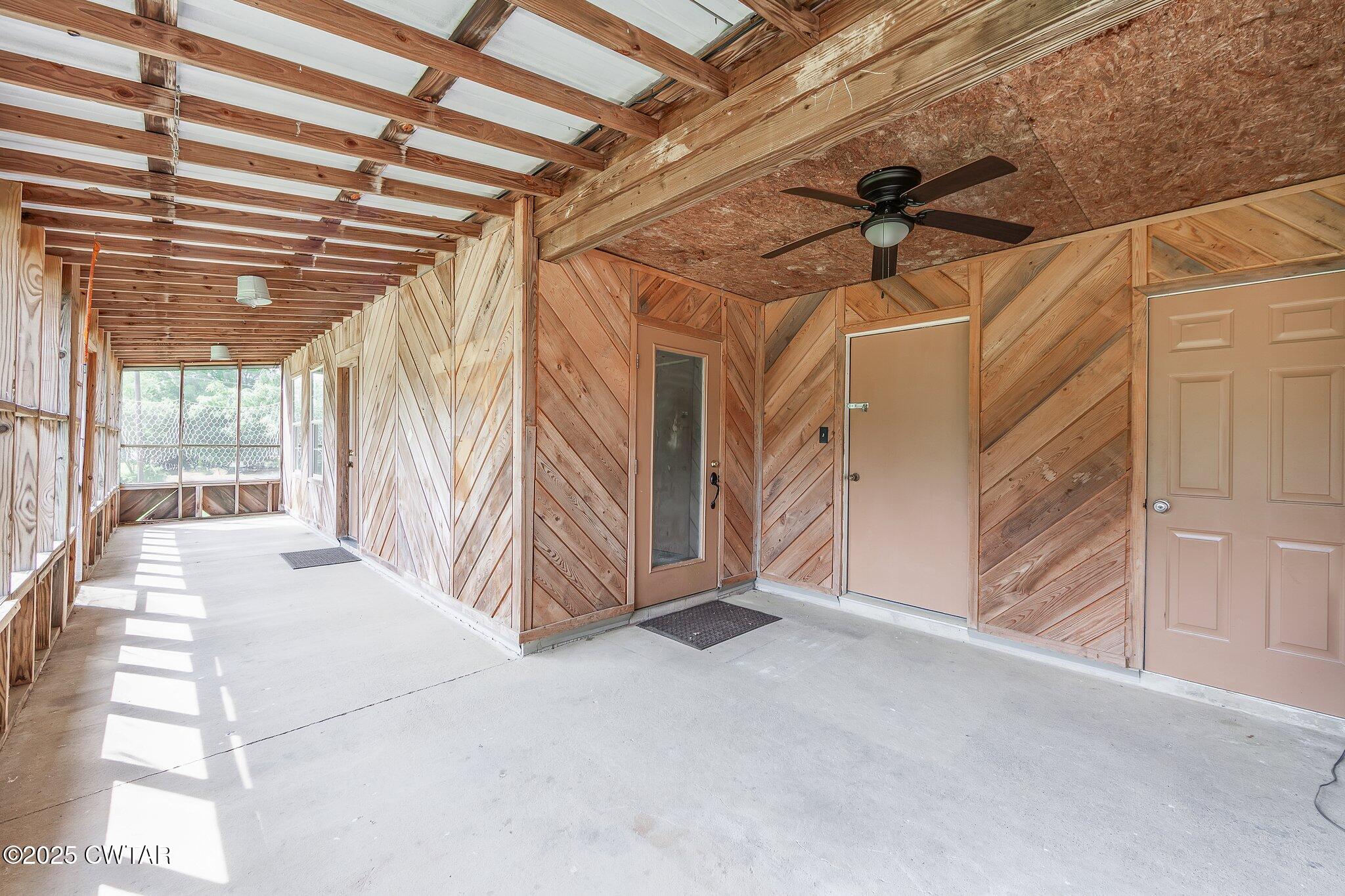 1276 Mifflin Road Jackson, TN 38301 - Photo 5 of 35 a view of an empty room