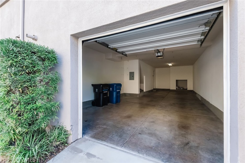 5341 Strand, Unit 105 Hawthorne, CA 90250 - Photo 28 of 67 a view of a hallway with workspace