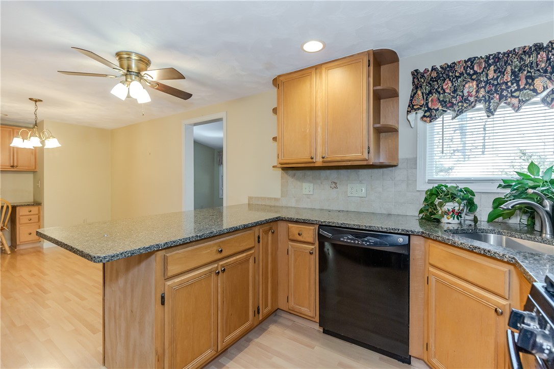 29 Julien Street Smithfield, RI 02917 - Photo 16 of 47