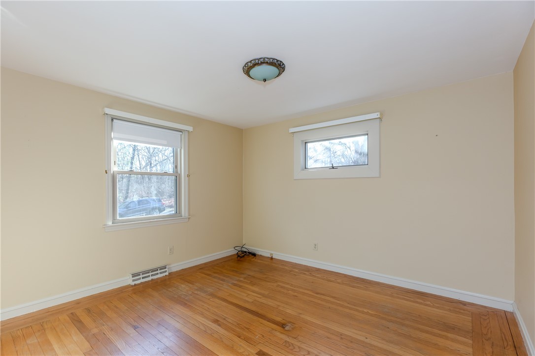 29 Julien Street Smithfield, RI 02917 - Photo 20 of 47