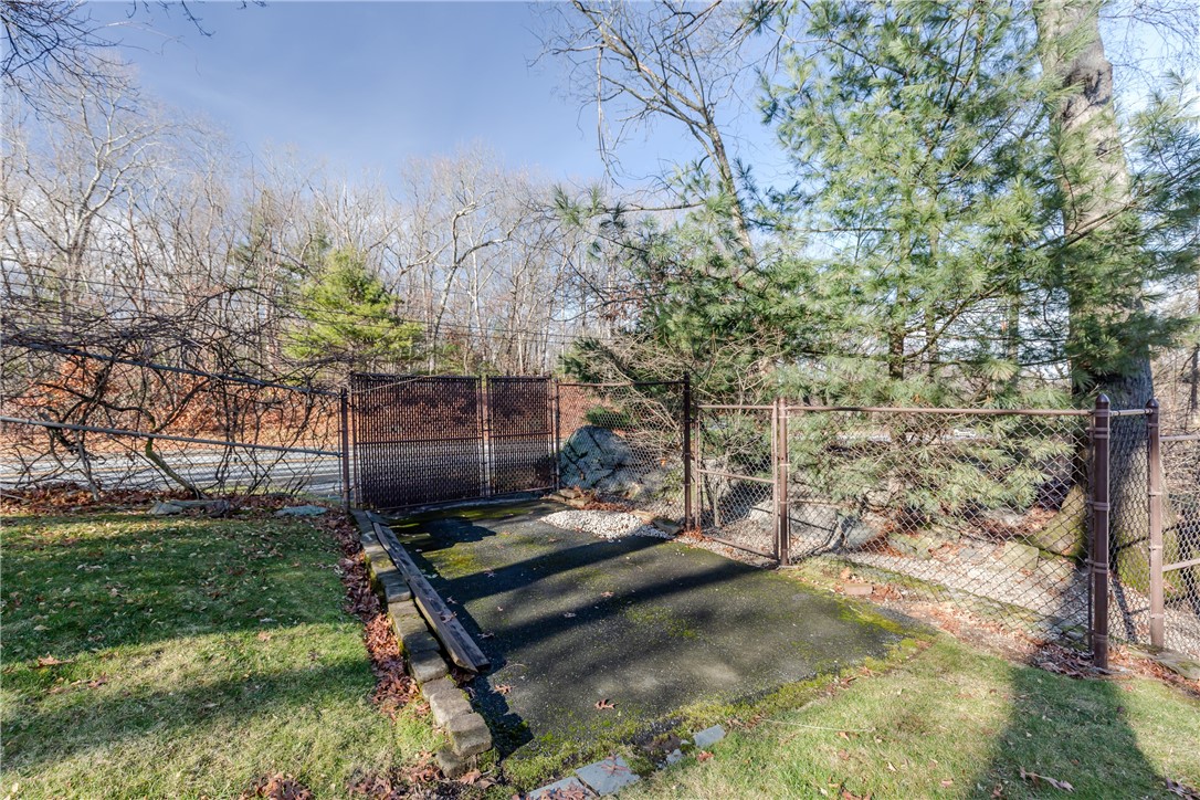 29 Julien Street Smithfield, RI 02917 - Photo 41 of 47