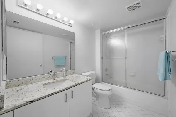 $2,250 | 550 Southwest 137th Avenue, Unit 401L, Pembroke Pines, FL 33027