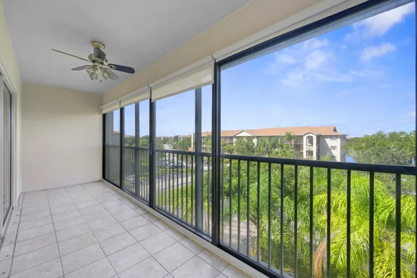 $2,250 | 550 Southwest 137th Avenue, Unit 401L, Pembroke Pines, FL 33027
