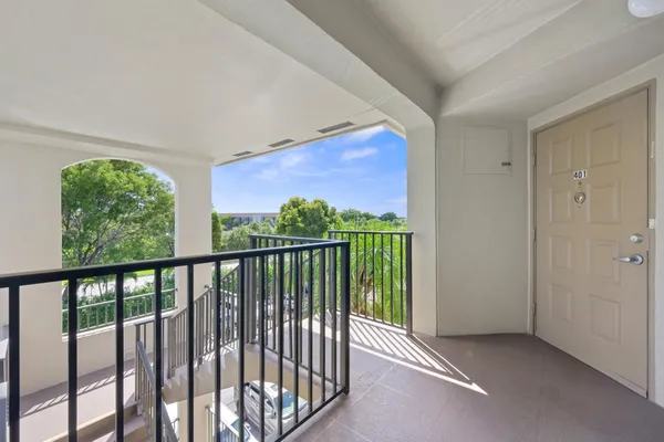 $2,250 | 550 Southwest 137th Avenue, Unit 401L, Pembroke Pines, FL 33027