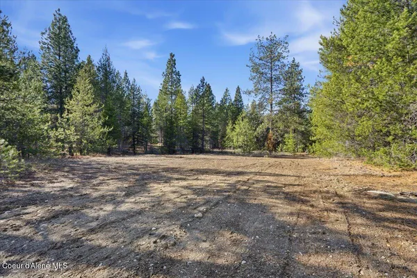 $299,900 | 33482 North Charlotte Drive, Spirit Lake, ID 83869