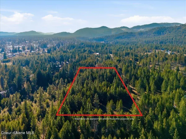 $299,900 | 33482 North Charlotte Drive, Spirit Lake, ID 83869