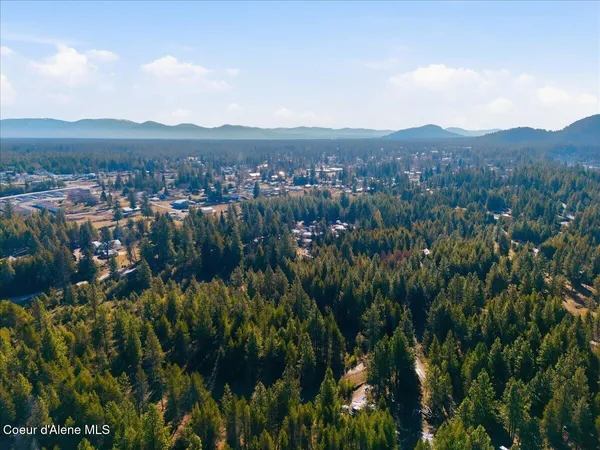 $299,900 | 33482 North Charlotte Drive, Spirit Lake, ID 83869