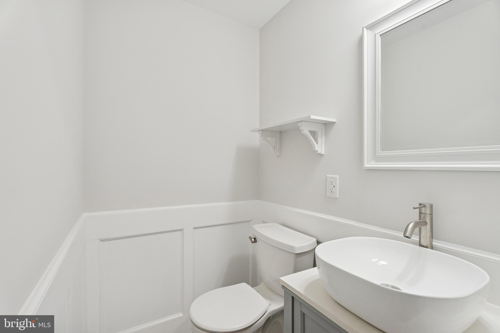 505 Glendale Road Havertown, PA 19083 - Photo 16 of 34 First Floor Powder Room