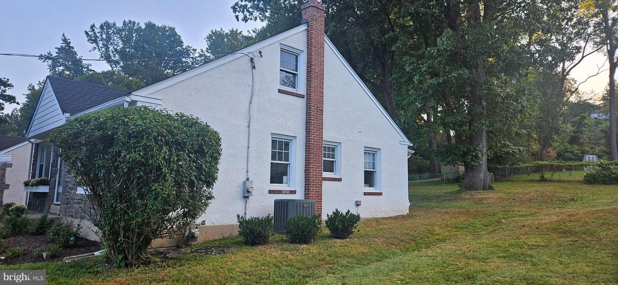 505 Glendale Road Havertown, PA 19083 - Photo 5 of 34 Side