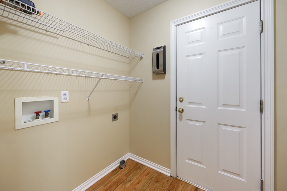 323 Independence Street Springfield, TN 37172 - Photo 25 of 37 a view of a hallway with wooden floor