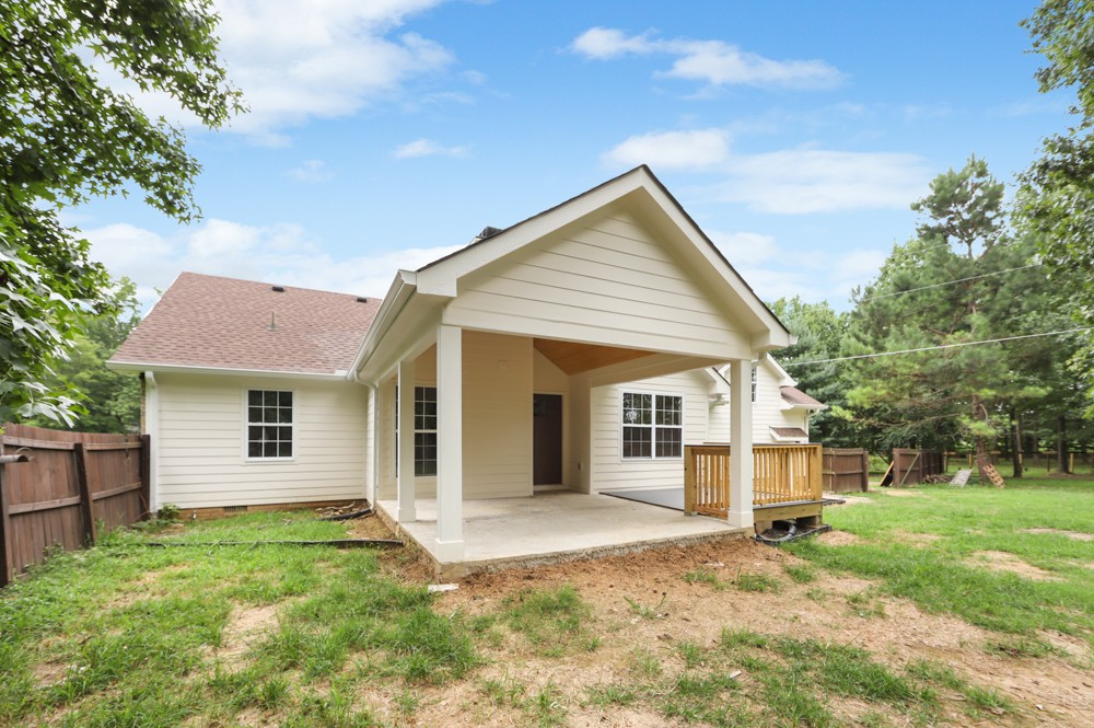 323 Independence Street Springfield, TN 37172 - Photo 26 of 37 front view of a house with a yard