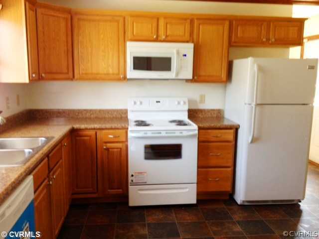 6341 Midview Road Henrico, VA 23231 - Photo 3 of 9 Kitchen