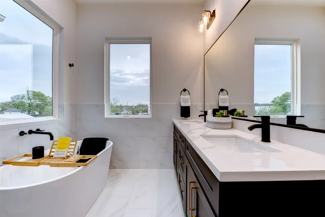 $399,990 | 1304 Evelyn Street, Houston, TX 77009