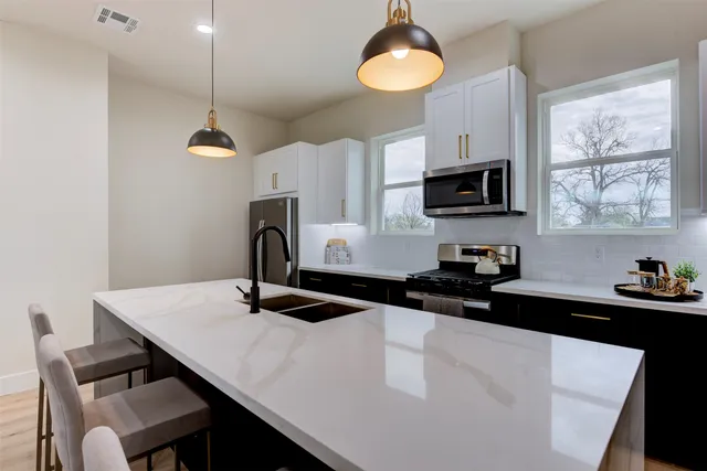 $399,990 | 1304 Evelyn Street, Houston, TX 77009