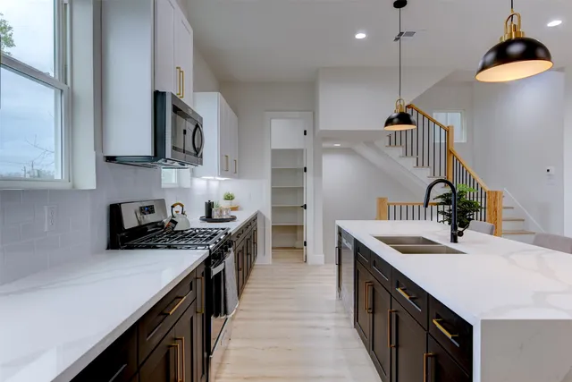 $399,990 | 1304 Evelyn Street, Houston, TX 77009