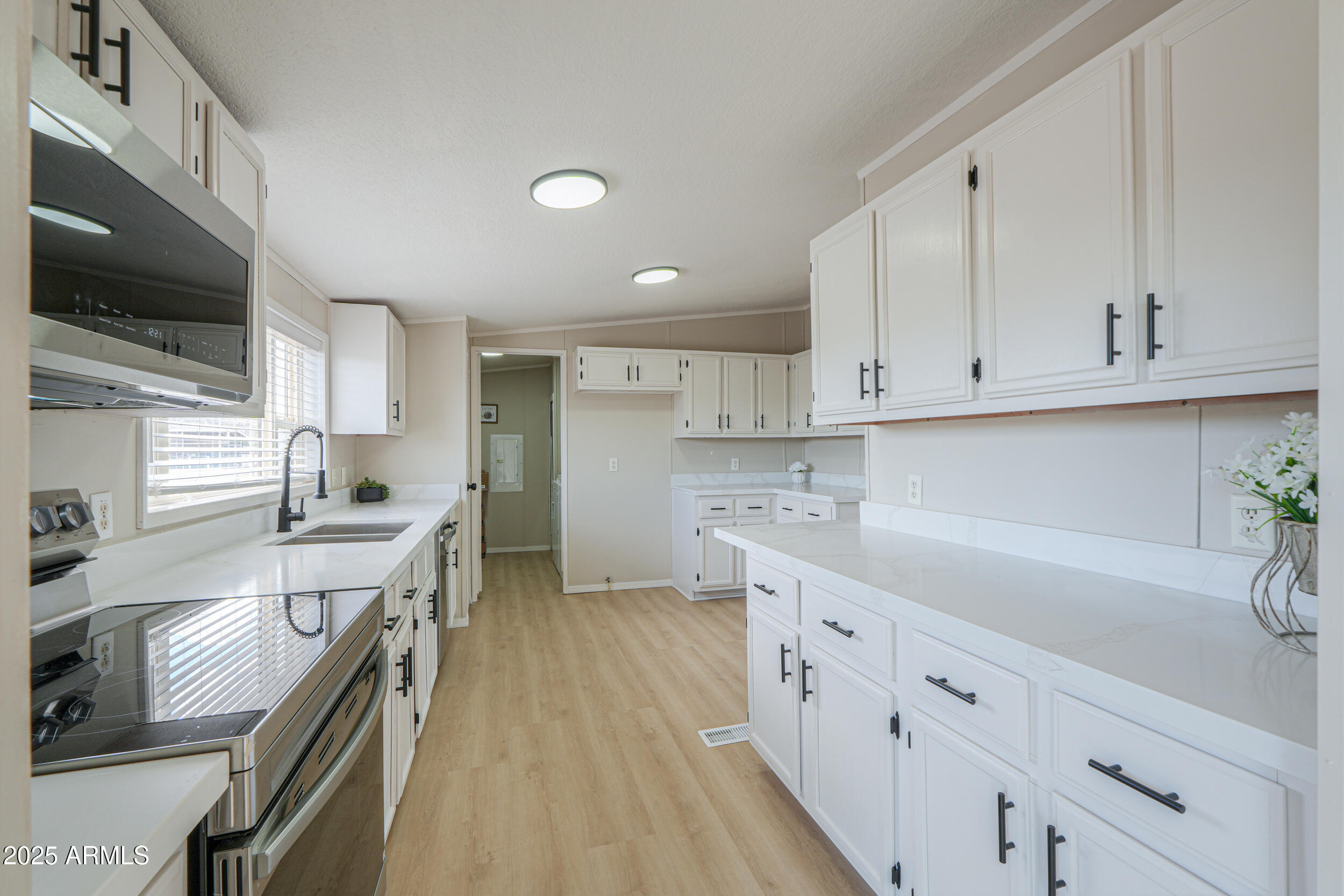 54357 West Bowlin Road Maricopa, AZ 85139 - Photo 13 of 46 12